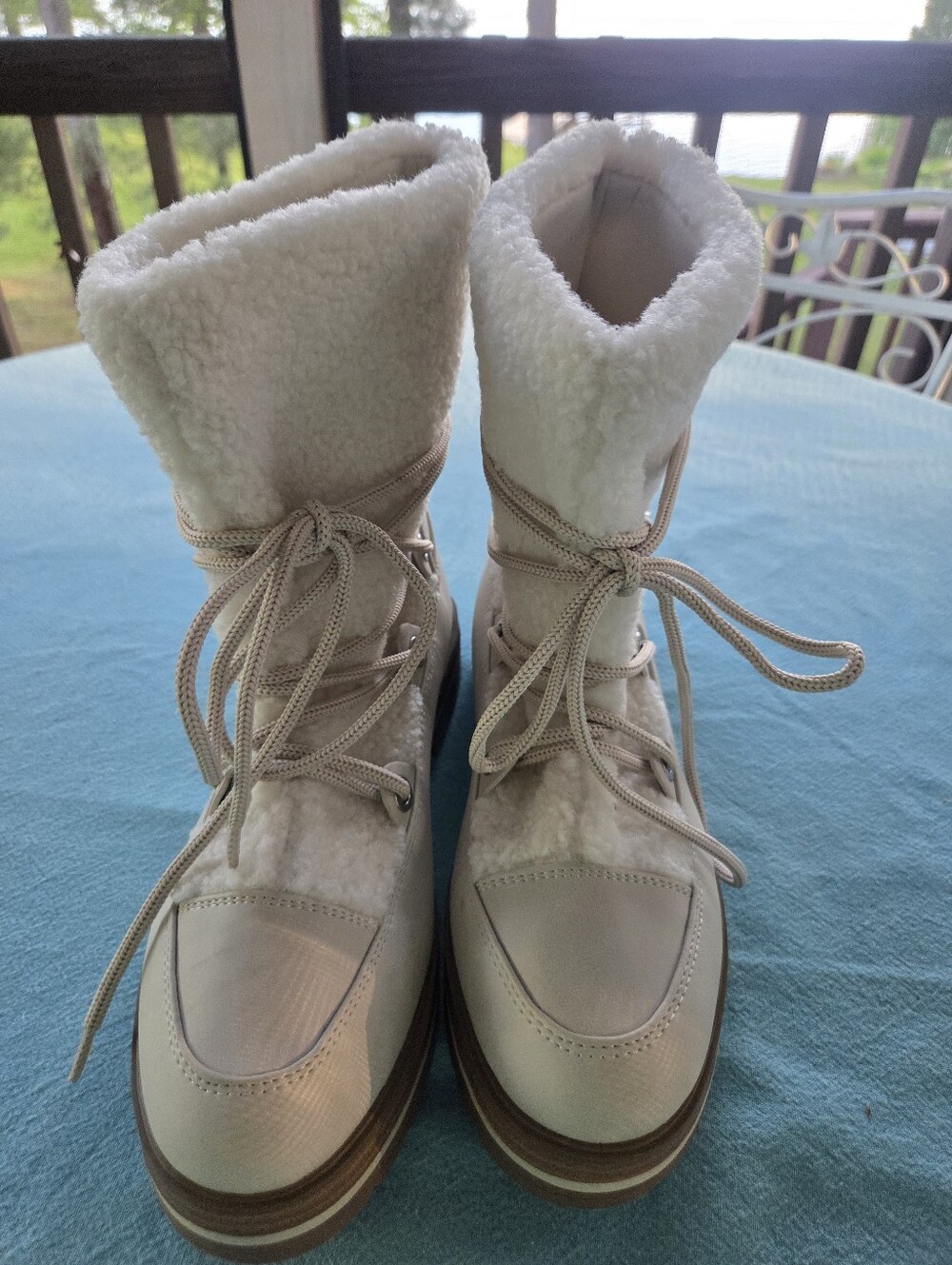 NEW Portland Women's Cream Sherpa Lace-Up Winter Boots